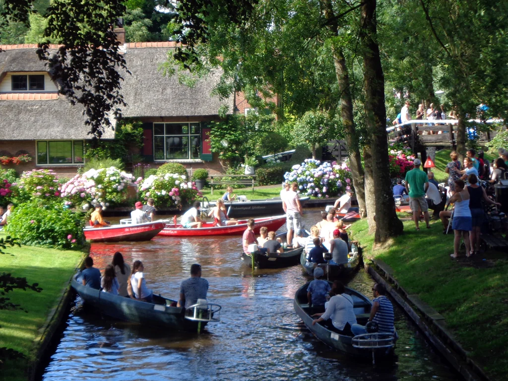 Giethoorn met Jan & Tjitske 17 juli 2016