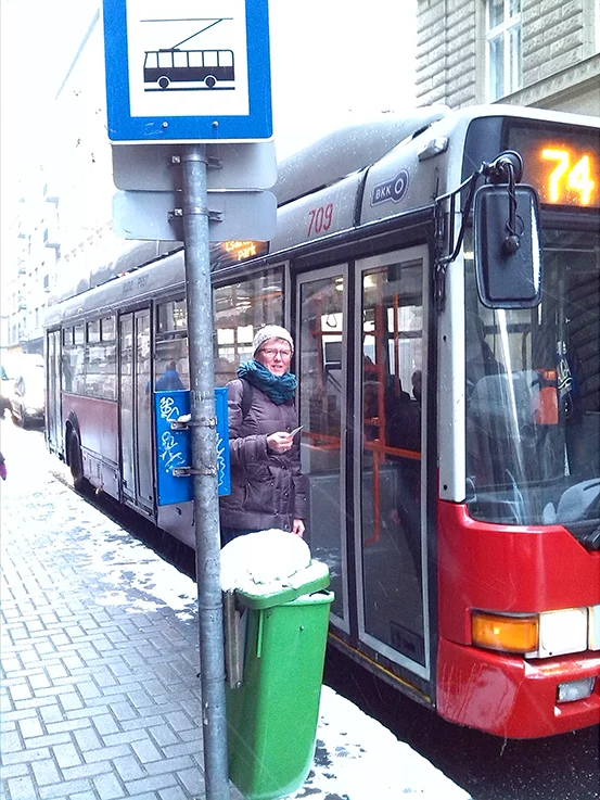 bernadette-bus